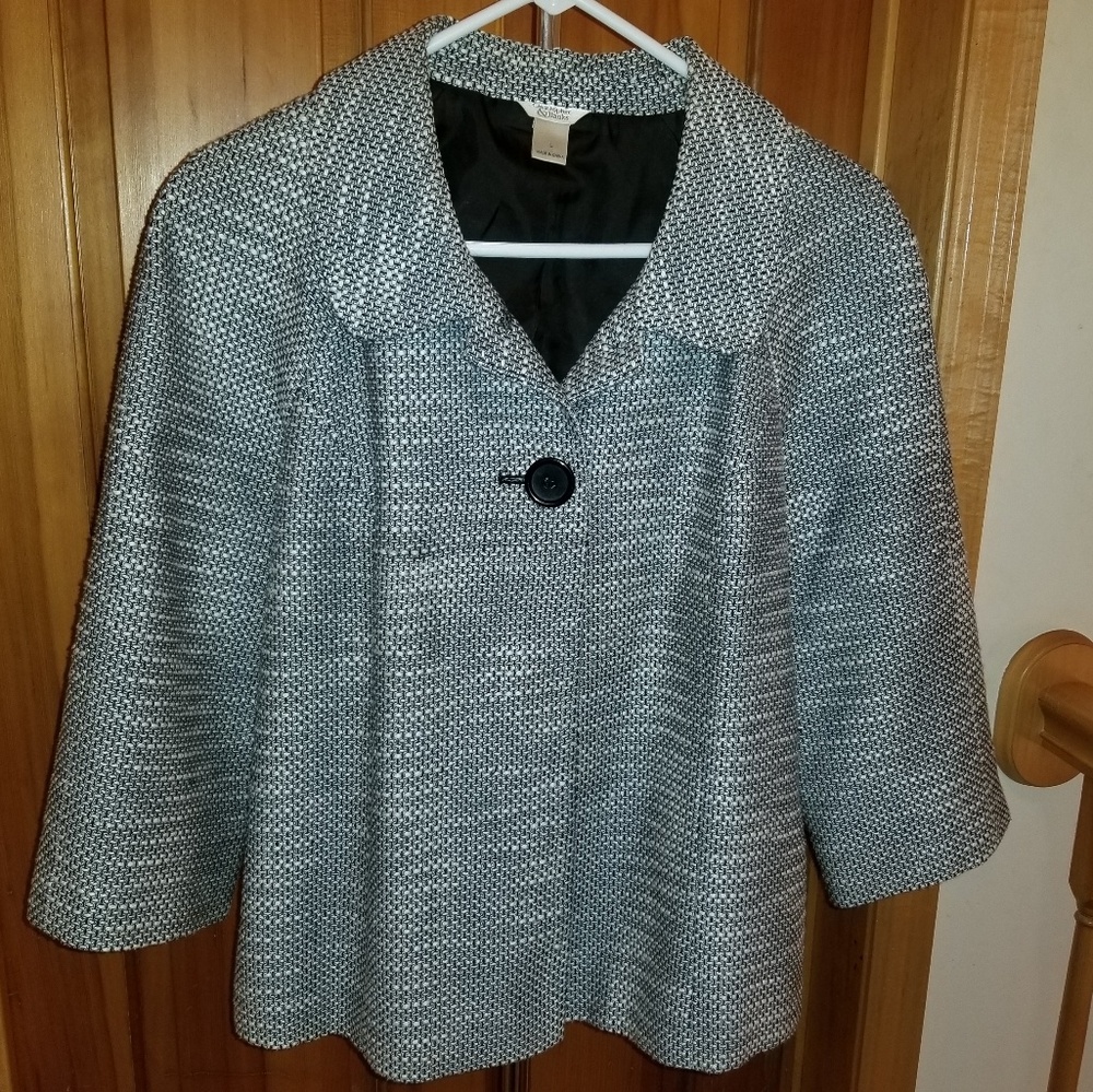 Cute Blazer Business or Socializing